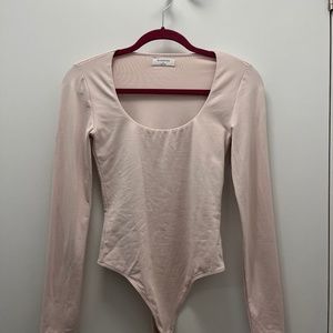 Babaton Scoopneck Contour Bodysuit
